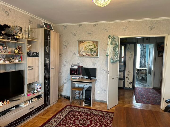 3-к. квартира, 71 м², 2/5 эт.