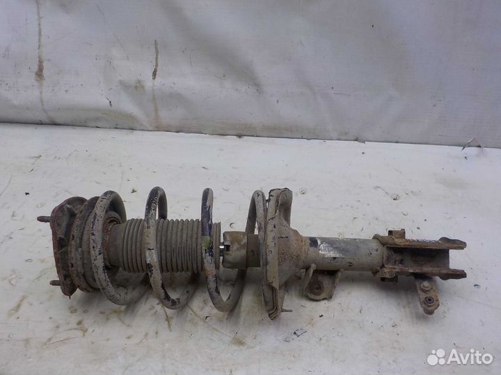 Стойка передняя правая Kia Rio 2