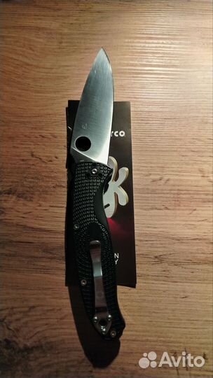 Нож Spyderco Resilience