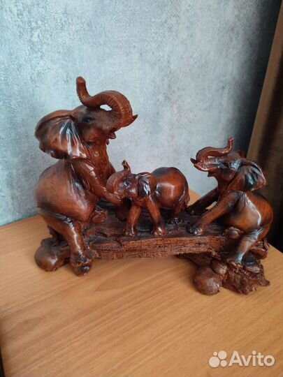 Статуэтка слон