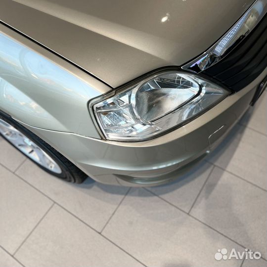 Renault Logan 1.6 МТ, 2010, 127 128 км