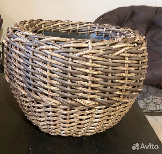 Кашпо из ротанга