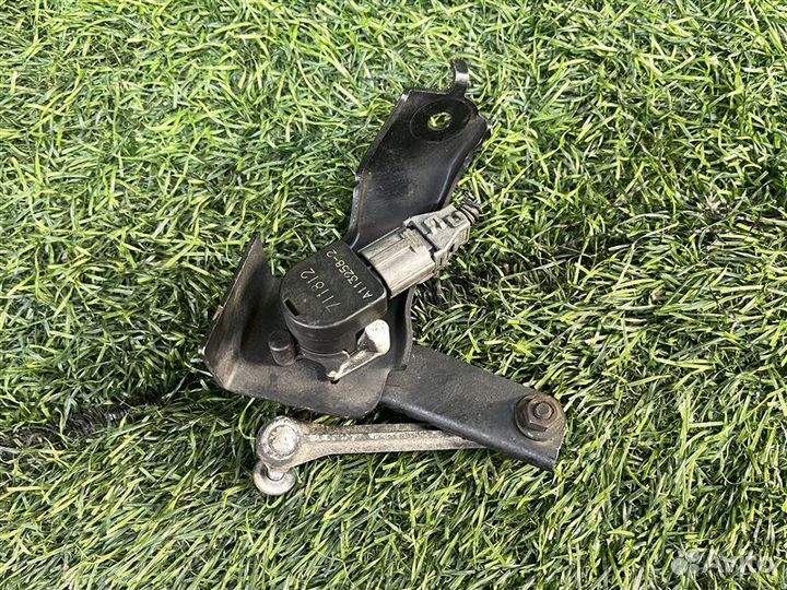 Датчик высоты дорожного просвета задний Honda Cr-V