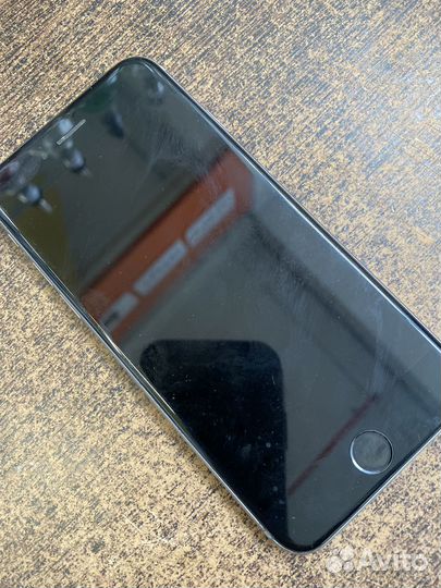 iPhone 6S, 64 ГБ