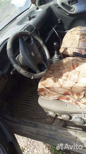 Ниссан санни в разборе, левый руль, МКПП, 1.4