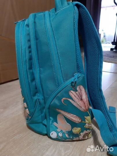 Рюкзак школьный
