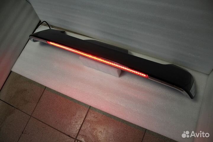 Land Cruiser 200 Спойлер Luxury Sport V6FX7