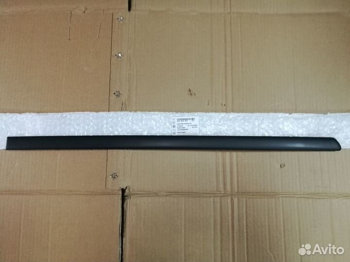 Молдинг двери задний правый Audi A4