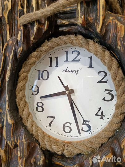 Часы настенные деревянные