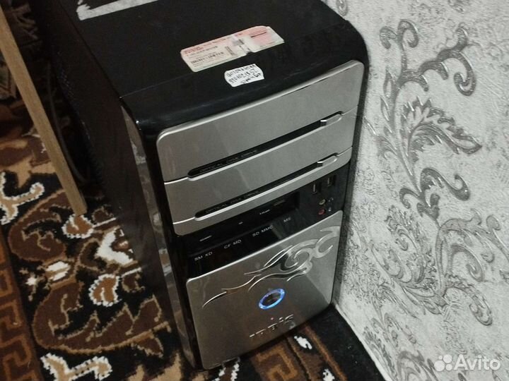 Монитор Dell 32