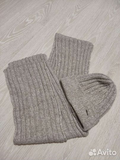 Комплект шапка и шарф женский