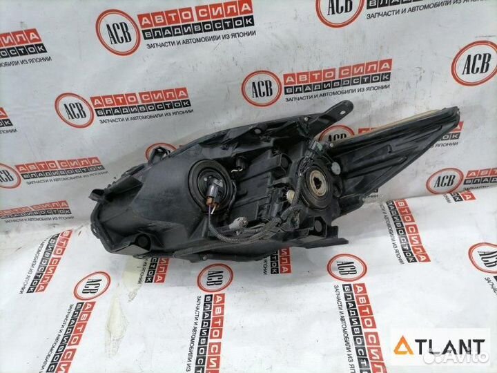 Фара правая toyota prius