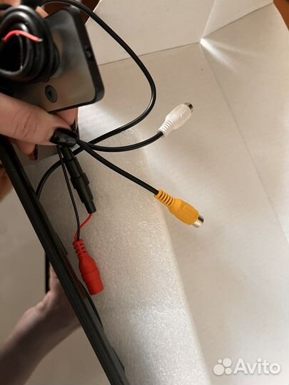 Зеркало центральное заднего вида