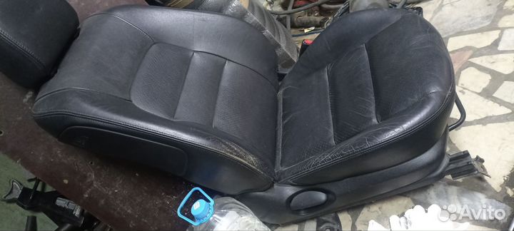 Передние сиденья mazda 6