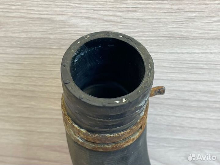 Патрубок радиатора Renault Sandero Stepway