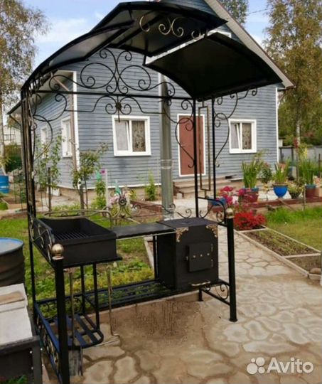 Мангал с крышей