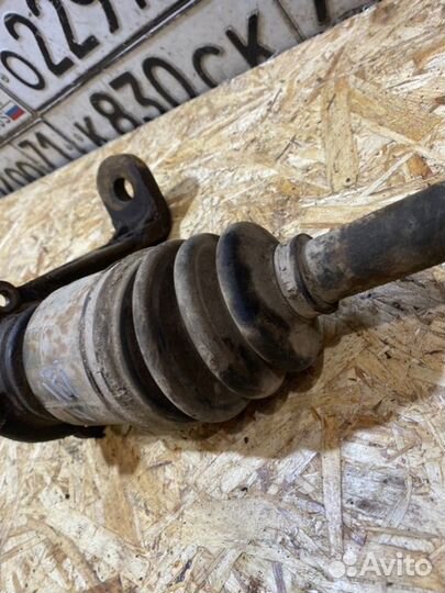 Привод левый Kia Sportage