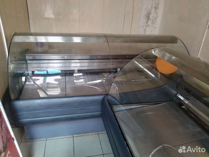 Холодильная витрина бу