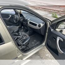 Renault Logan 1.4 MT, 2012, 210 000 км, с пробегом, цена 410 000 руб.