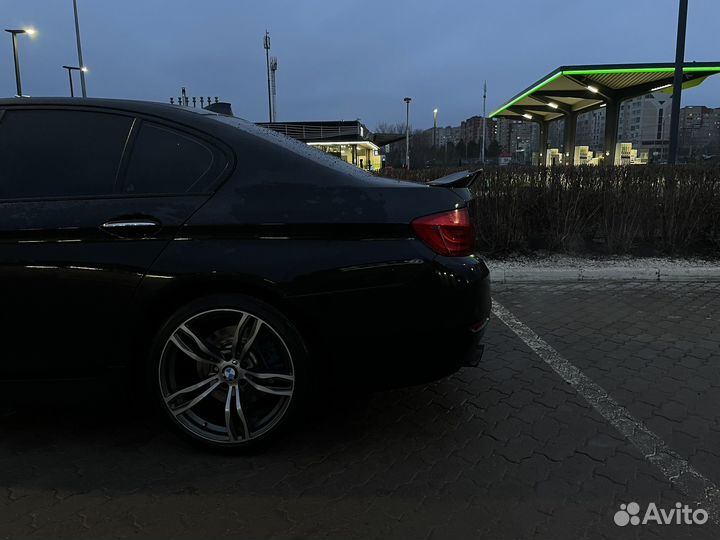 Спойлер на bmw f10