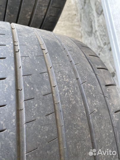 Michelin Pilot Super Sport 275/40 R19 105ZR