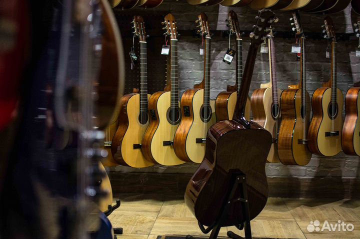 Гитара (Новая) + Аксессуары