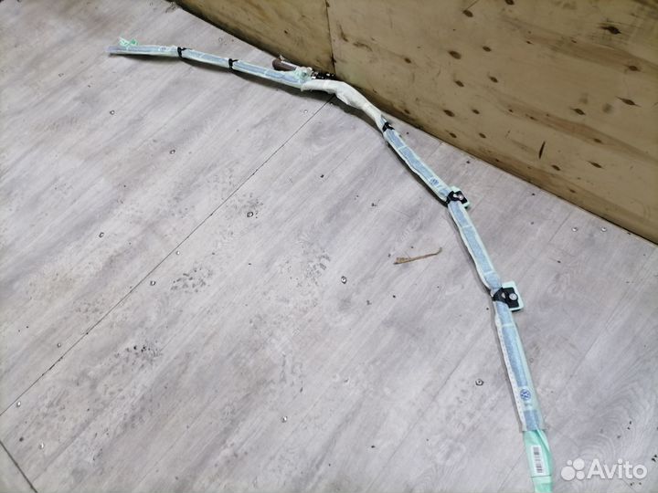 Шторка безопасности левая боковая VW Passat B6