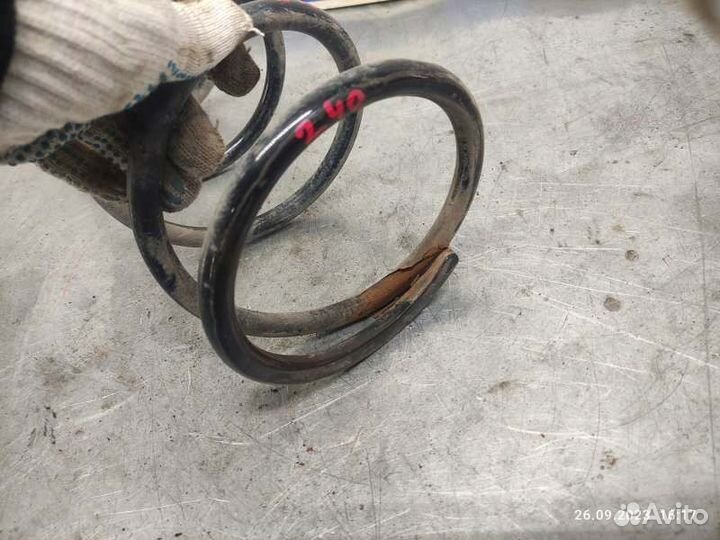 Пружина задняя правая Mitsubishi Pajero Sport 2