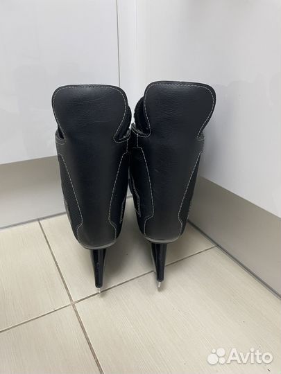 Коньки хоккейные reebok