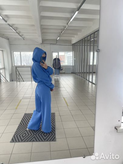 Спортивный костюм женский