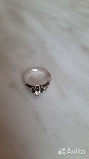 Серебряное кольцо
