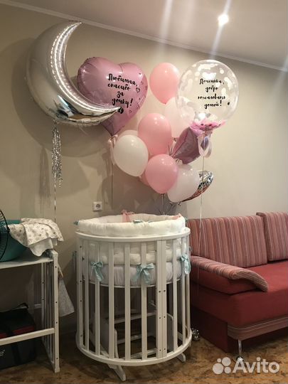 Детская кроватка с маятником