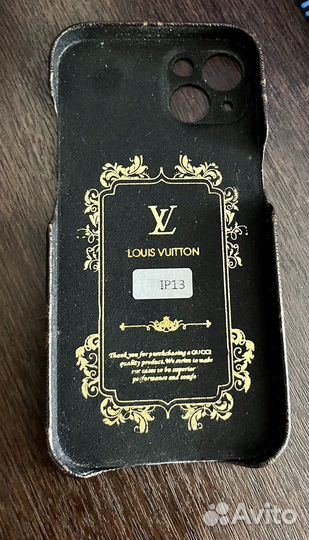 Чехол на iPhone 13