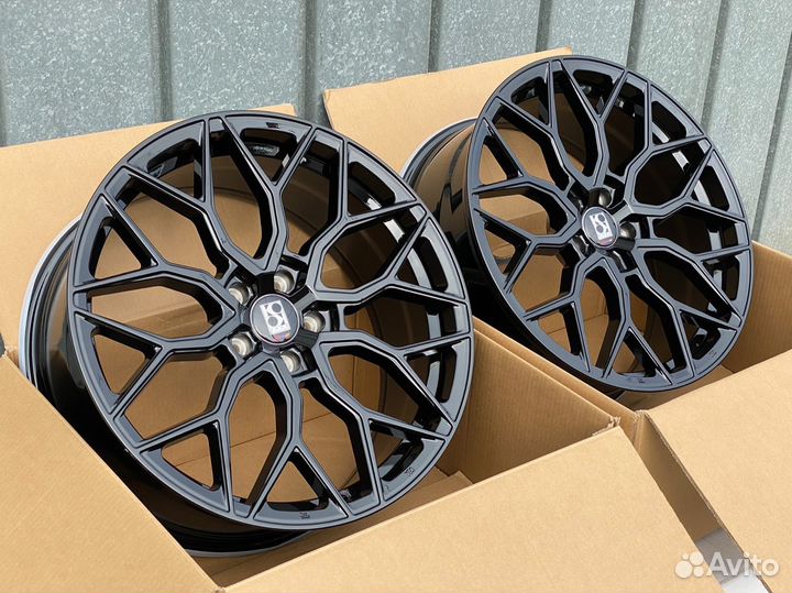 Диски Vossen HF2 R 19 5x114.3 черные