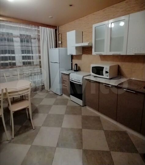 1-к. квартира, 37 м², 3/6 эт.