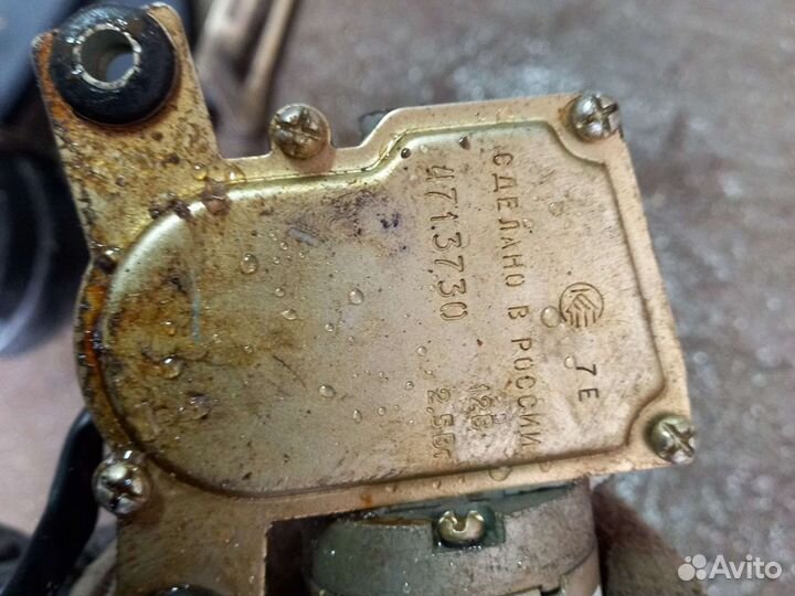 Задний мотор дворника ваз 2114