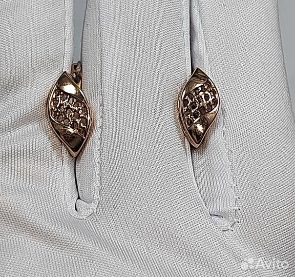 Золотые серьги