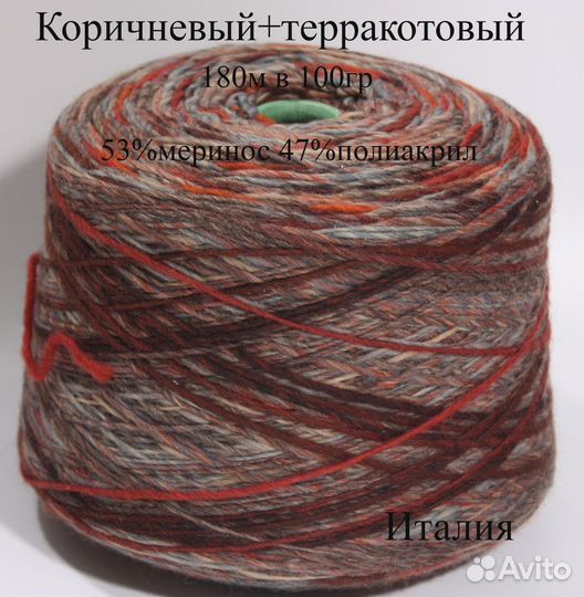 Комплект ручной работы. Шапочка + манишка