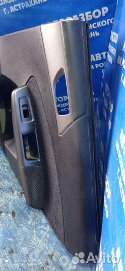 Задняя правая обшивка двери Subaru Forester S12