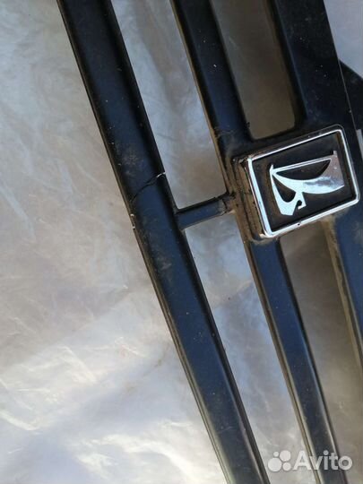 Пластик на ваз 2109 и 2107 решетка радиатора