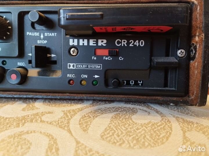 Кассетный магнитофон uher CR 240