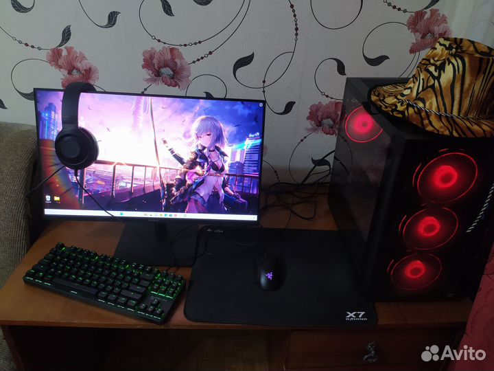 Игровой компьютер с монитором