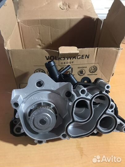 Помпа skoda polo новая оригинал