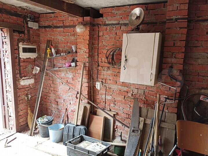 Гараж, > 30 м²