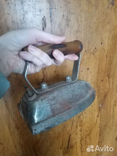 Утюг времен СССР