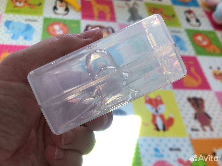 Накладки на грудь защитные