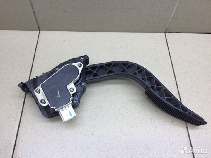 Педаль газа Opel Mokka 2015