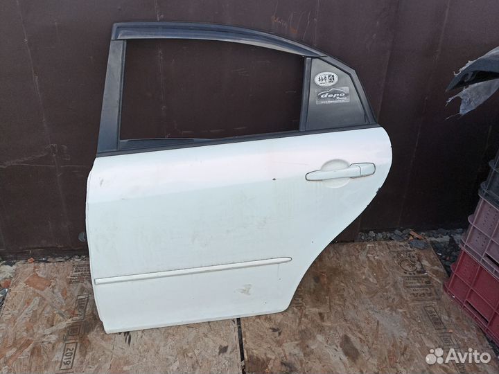Дверь mazda 6 GG седан