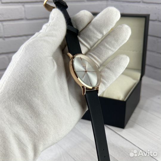 Женские часы CK