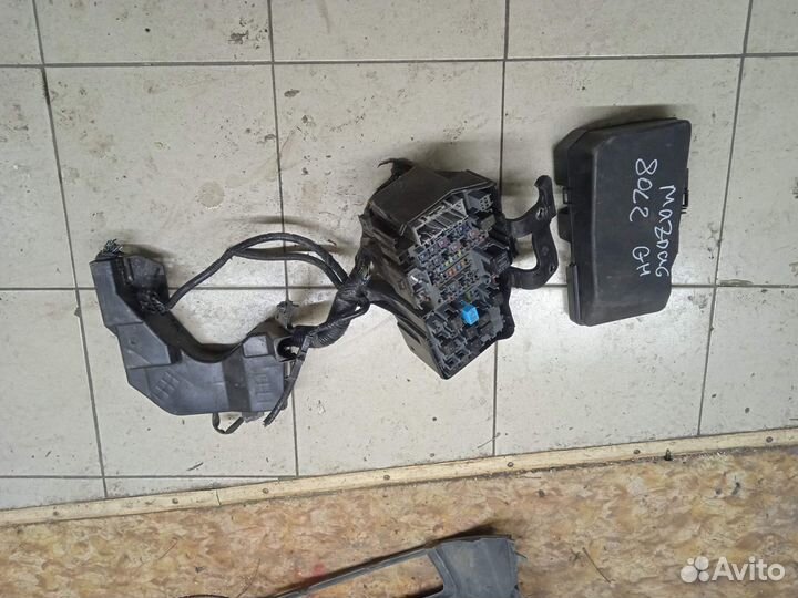 Блок предохранителей mazda 6 08-12 GH